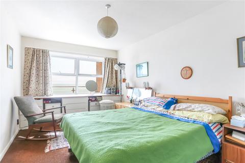 2 bedroom apartment for sale, Kingsway, Hove, East Sussex, BN3