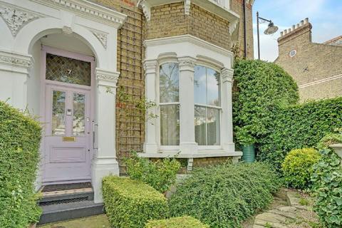 3 bedroom end of terrace house for sale, Ashmount Road  Whitehall Park N19 3BH