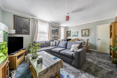 2 bedroom flat for sale, Wimbledon Park Road, Southsea PO5