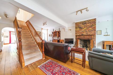 4 bedroom end of terrace house for sale, Willcott Road, Acton