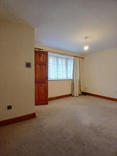 2 bedroom cluster house for sale, Lavender Close, Aylesbury, Buckinghamshire