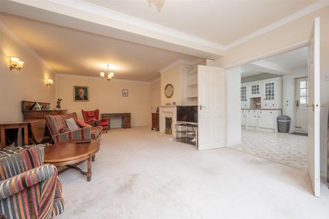 33 Castle Close, Henley-in-arden, B95 5LR