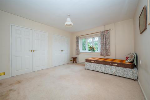 33 Castle Close, Henley-in-arden, B95 5LR