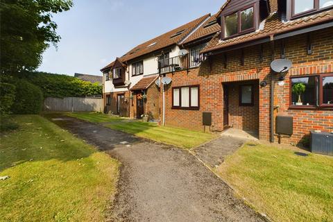 2 bedroom apartment to rent, Milton Gardens, Buckinghamshire HP27