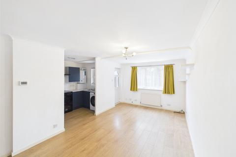 2 bedroom apartment to rent, Milton Gardens, Buckinghamshire HP27