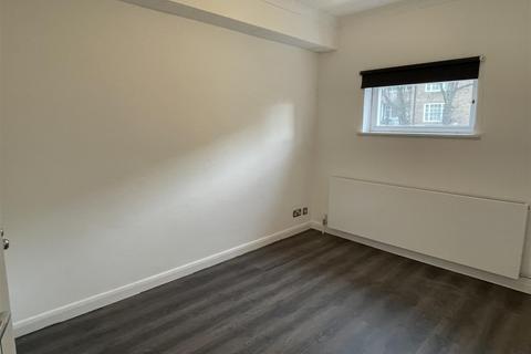 2 bedroom flat for sale, Upper Park Road, Belsize Park, London NW3