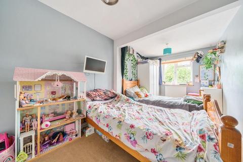 3 bedroom end of terrace house for sale, Bicester,  Oxfordshire,  OX26