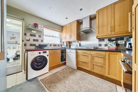 3 bedroom end of terrace house for sale, Bicester,  Oxfordshire,  OX26