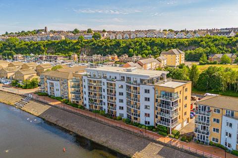 2 bedroom apartment for sale, Marconi Avenue, Penarth Marina CF64