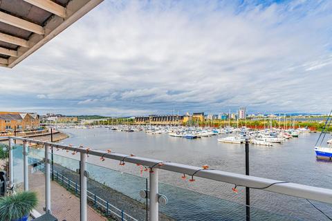 2 bedroom apartment for sale, Marconi Avenue, Penarth Marina CF64