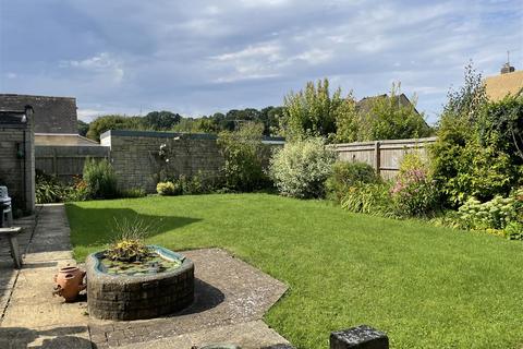 4 bedroom detached bungalow for sale, Letch Hill Drive, Bourton-On-The-Water, Cheltenham