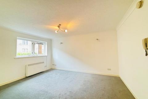 2 bedroom flat to rent, Neilston Road, Paisley, Renfrewshire, PA2