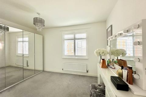 9 Hildefirth Close, Weldon, Swanscombe, DA10 1AU