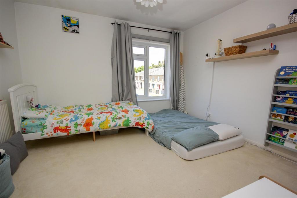 Guest Bedroom.jpg