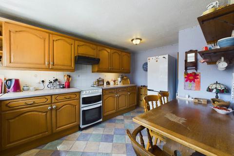 7 Avon Square, Hemel Hempstead, HP2 6DZ