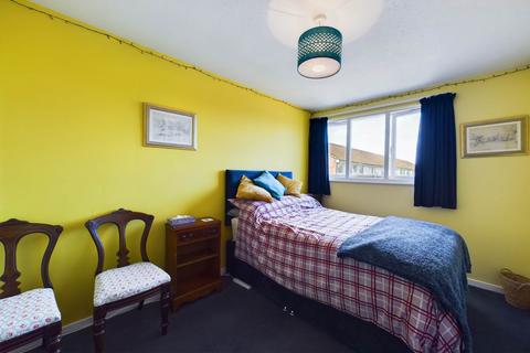 7 Avon Square, Hemel Hempstead, HP2 6DZ