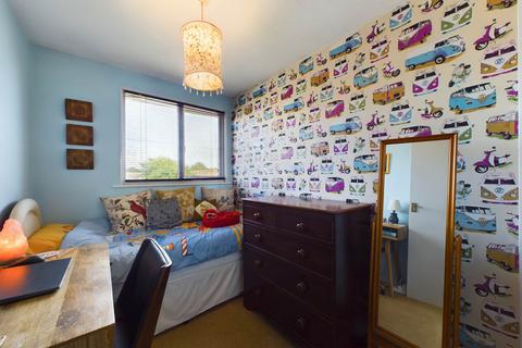 7 Avon Square, Hemel Hempstead, HP2 6DZ