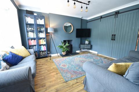 15 Lynn Walk, Reigate, RH2 7NZ
