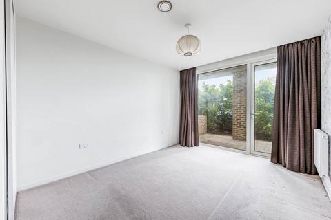 1 bedroom apartment for sale, Isambard Court, Paddlers Avenue, Brentford