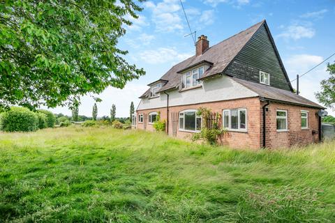 Farm for sale, Worcester Road, Pirton WR8