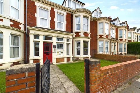 1 bedroom apartment for sale, Marine Avenue, Whitley Bay