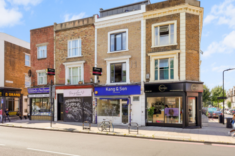 Shop to rent, Stoke Newington Road, London, N16