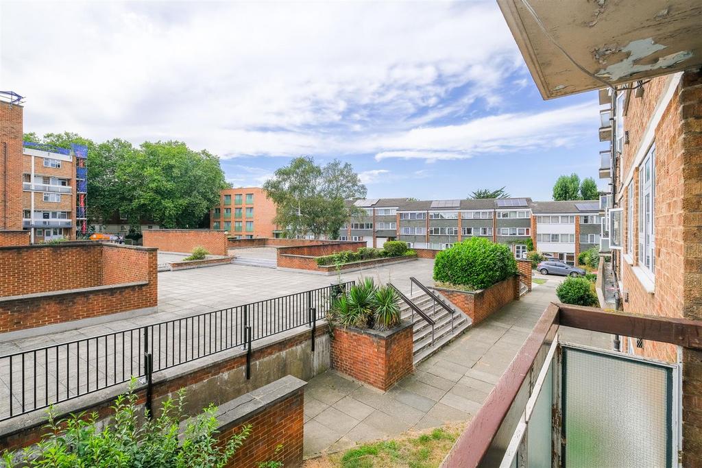 9 Gardner Close-18.jpg
