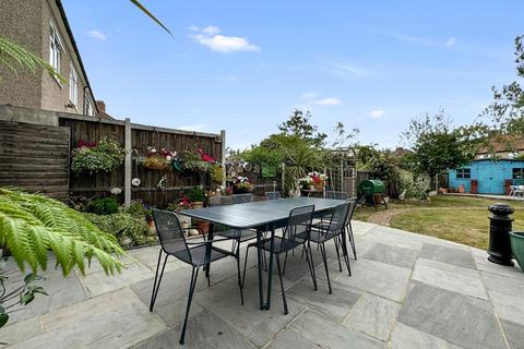 31 Selwyn Crescent, Welling, DA16 2AP