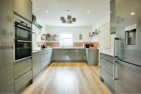 undefined, London Road, Cheltenham GL52