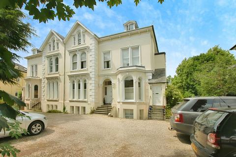 3 bedroom apartment for sale, Shurdington Road, Cheltenham GL53