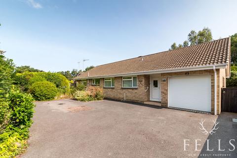 13 Bracken Close, Ashley Heath, Ringwood, BH24 2HF