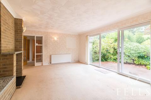 13 Bracken Close, Ashley Heath, Ringwood, BH24 2HF