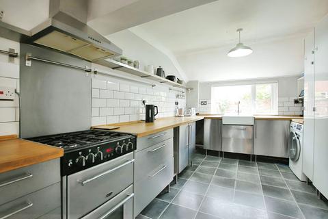 4 bedroom townhouse for sale, Brighton Road, Cheltenham GL52