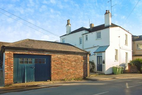 4 bedroom terraced house for sale, Greenway Lane, Cheltenham GL52