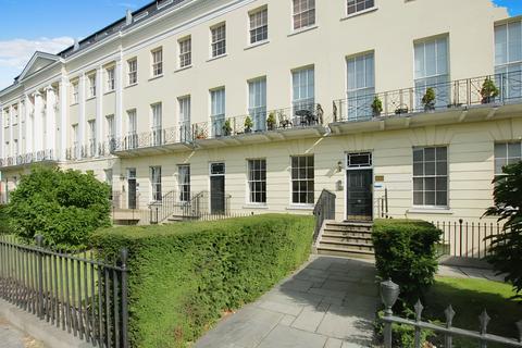 3 bedroom penthouse for sale, Evesham Road, Cheltenham GL52