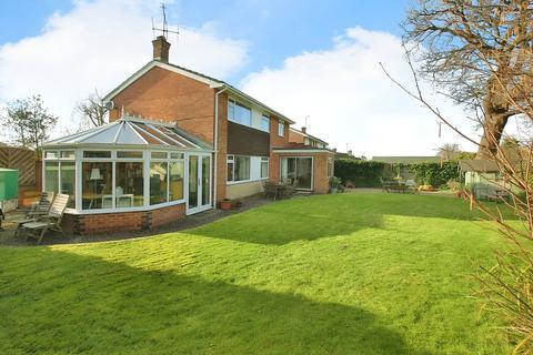 2 Birch Close, Charlton Kings, Cheltenham, GL53 8PJ