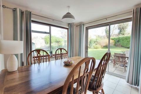 2 Birch Close, Charlton Kings, Cheltenham, GL53 8PJ