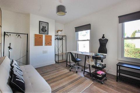 344 Gloucester Road, Cheltenham, GL51 7AE