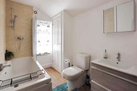 344 Gloucester Road, Cheltenham, GL51 7AE