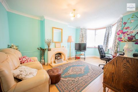 3 bedroom semi-detached house for sale, Osborne Road, Greater London EN3