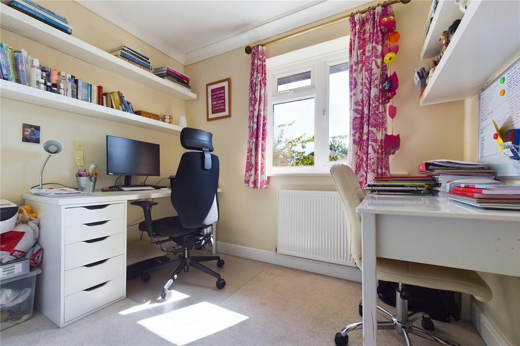 Bedroom/Study