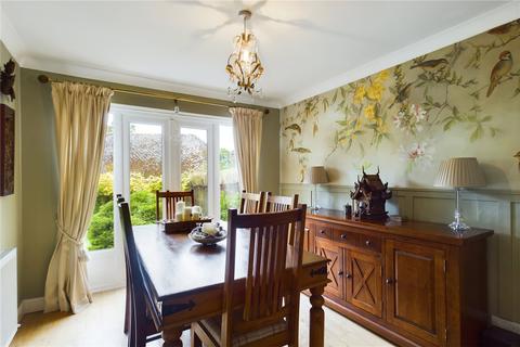 12 Dauntless Road, Burghfield Common, Reading, RG7 3NZ