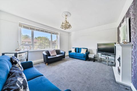 2 bedroom apartment for sale, Southbrook Road, Lee