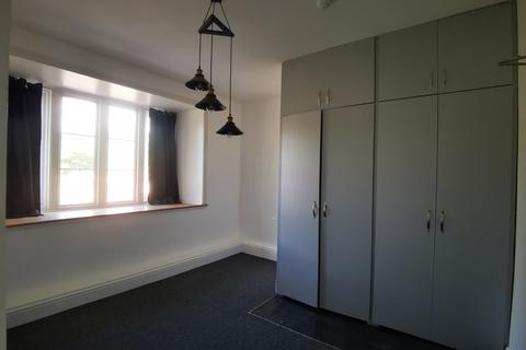 1 bedroom in a house share to rent, Warwick Road, Acocks Green B27