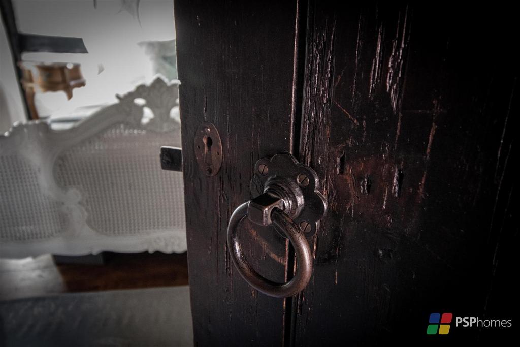 Door details