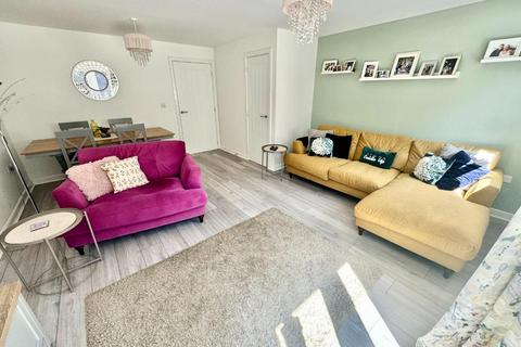 3 bedroom end of terrace house for sale, Gisburn Court, Normanby, Middlesbrough