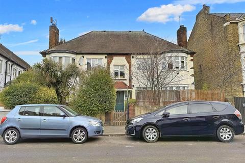 2 bedroom flat for sale, Dawlish Road, Leyton