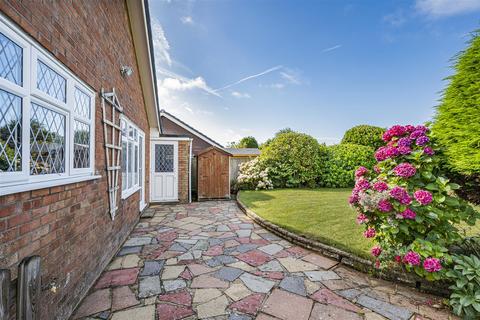 34 Lower Drive, Seaford, BN25 3AT