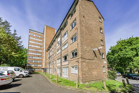 2 bedroom flat for sale, Keevil Drive, London, SW19 6TA