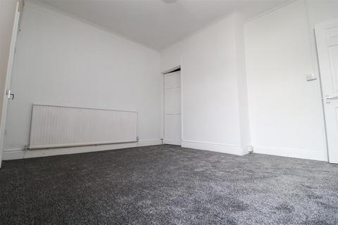 2 bedroom terraced house to rent, Kingsley Road